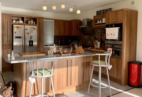 Pleurtuit (35730) Pleurtuit. Propriété de 323 m2 terrain arboré de 8 480 m2 dont 1 500 m2 constructibles