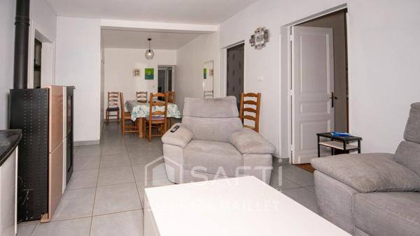 Maison 3 chambres avec dépendance et terrain