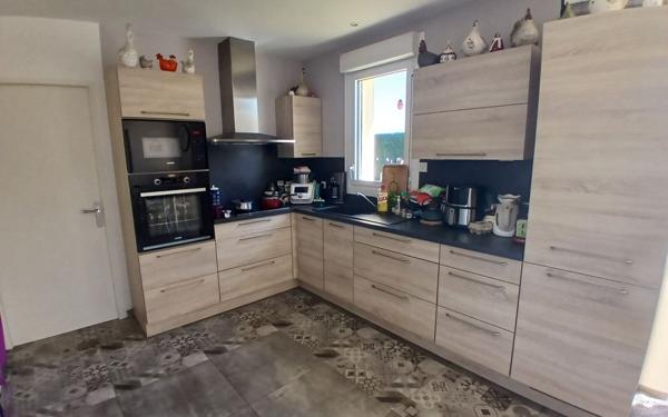 Maison à vendre    7 pièces •  La Guyonnière