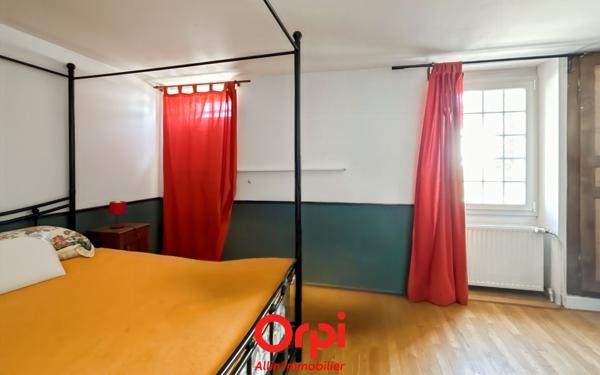 Maison à vendre    5 pièces •  Lépaud
