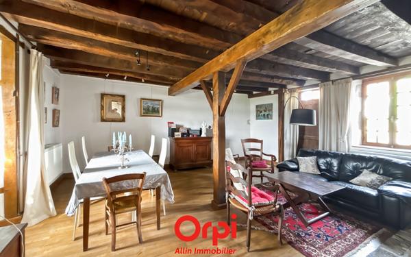 Maison à vendre    5 pièces •  Lépaud