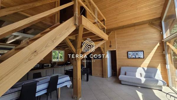 Domaine d'exception en lisière de forêt — 12 ha, gîtes, piscine