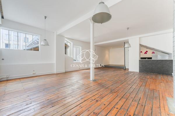 Lyon 7(La Madeleine) : Loft atypique de 244 m²