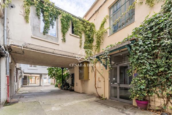 Lyon 7(La Madeleine) : Loft atypique de 244 m²