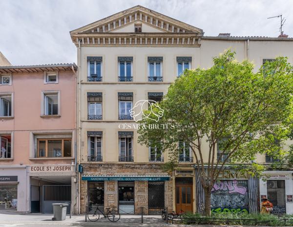 Lyon 7(La Madeleine) : Loft atypique de 244 m²