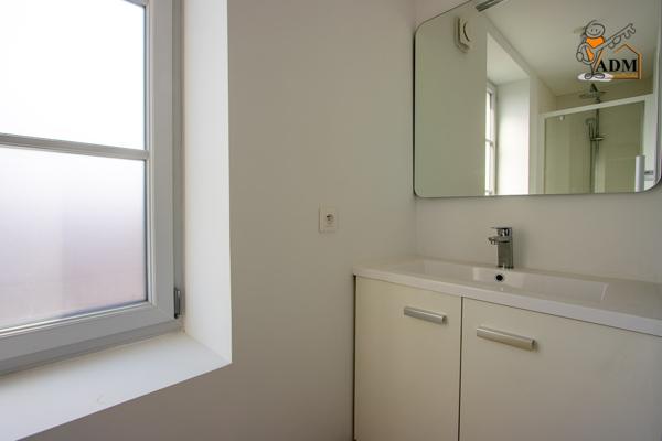 Appartement
                                                                                                                                                                                                                                                                                                                        2 pièce(s)                                                                                                                                                                                                          1 chambre(s)                                                                                                                                                                                                          35.66  m²