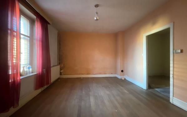 Immeuble à vendre    8 pièces •  Saint-Dié-des-Vosges