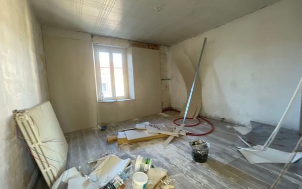 Immeuble à vendre    8 pièces •  Saint-Dié-des-Vosges