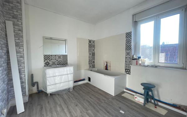 Immeuble à vendre    8 pièces •  Saint-Dié-des-Vosges