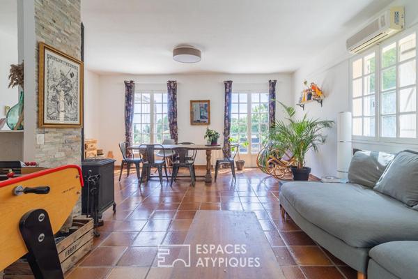 Villa familiale rénovée avec vue mer, terrasse plein sud et dépendance