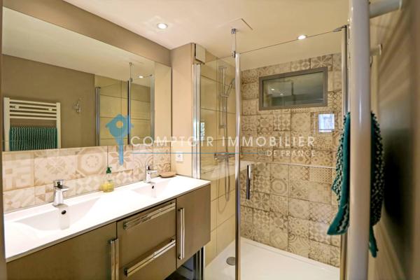 Immeuble
                                                                                                                                                
                                                                                                                                                
                                                                                                                                                
                                                    
                                                                                                                                                                                                                                                                                                                        159  m²