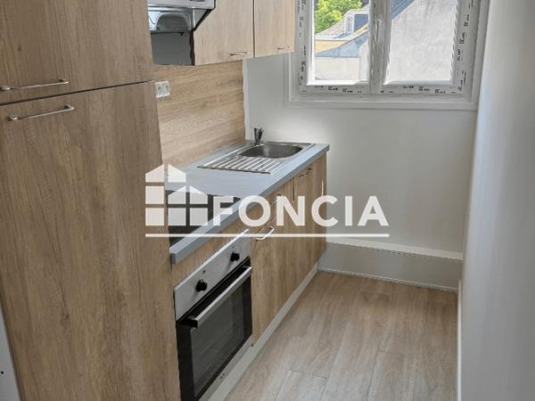 Location Studio 31 m² - 18 RUE POCQUET LIVONNIERES Angers 49100