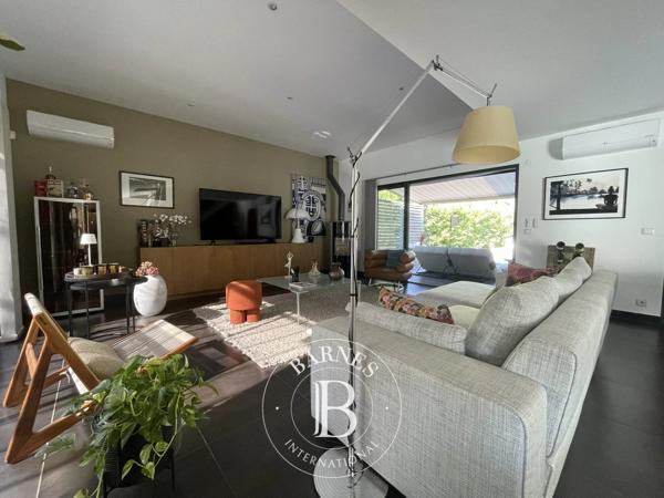 Toulouges, Villa 5 Chambres -  184 m² à vendre