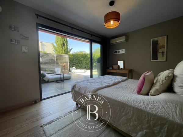 Toulouges, Villa 5 Chambres -  184 m² à vendre