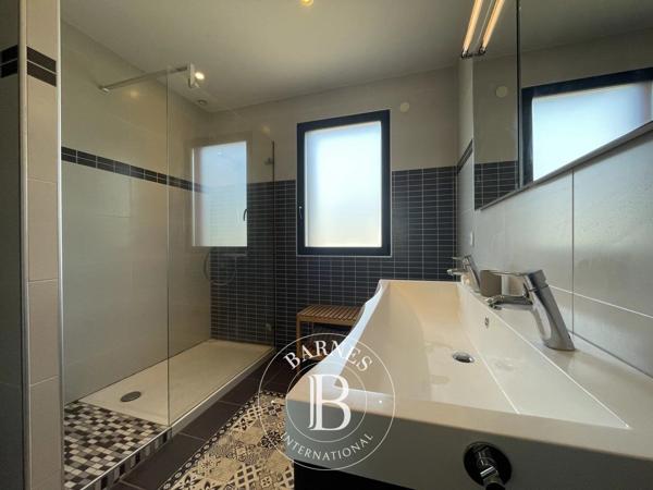 Toulouges, Villa 5 Chambres -  184 m² à vendre