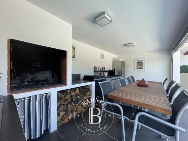 Toulouges, Villa 5 Chambres -  184 m² à vendre