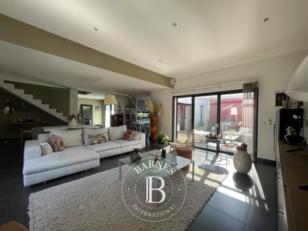 Toulouges, Villa 5 Chambres -  184 m² à vendre