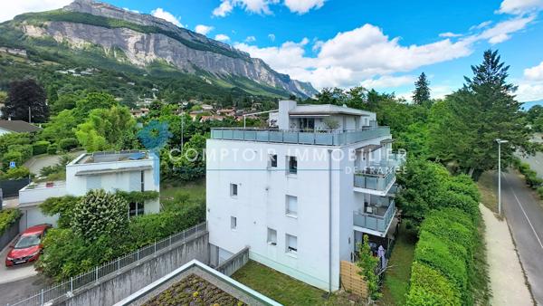 Appartement
                                                                                                                                                                                                                                                                                                                        3 pièce(s)                                                                                                                                                                                                          2 chambre(s)                                                                                                                                                                                                          62  m²