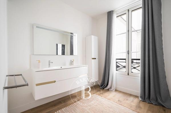 Paris 9ème, Appartement 2 Chambres -  115 m² à vendre