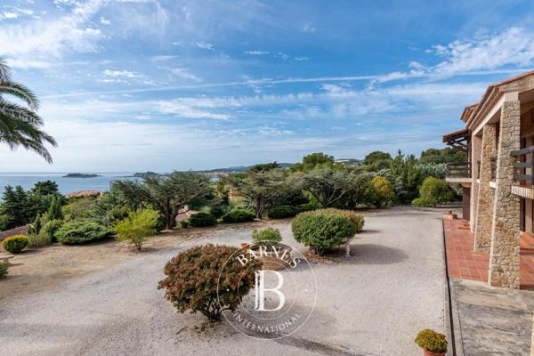 Sanary-sur-Mer, Villa 4 Chambres -  200 m² à vendre