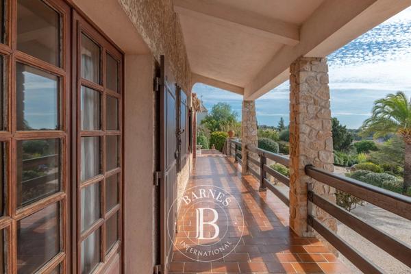 Sanary-sur-Mer, Villa 4 Chambres -  200 m² à vendre
