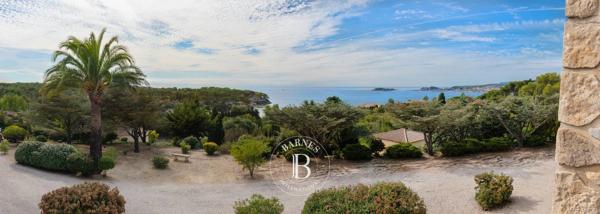 Sanary-sur-Mer, Villa 4 Chambres -  200 m² à vendre
