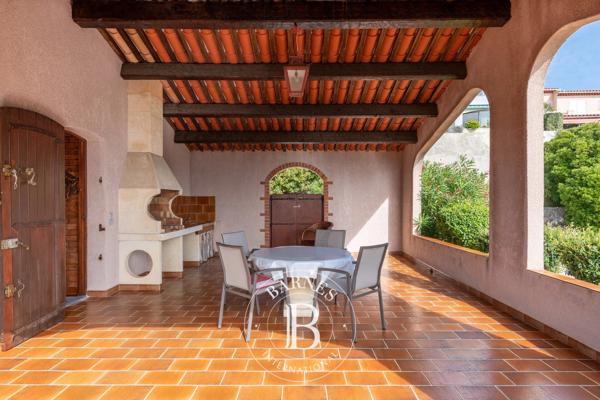 Sanary-sur-Mer, Villa 4 Chambres -  200 m² à vendre