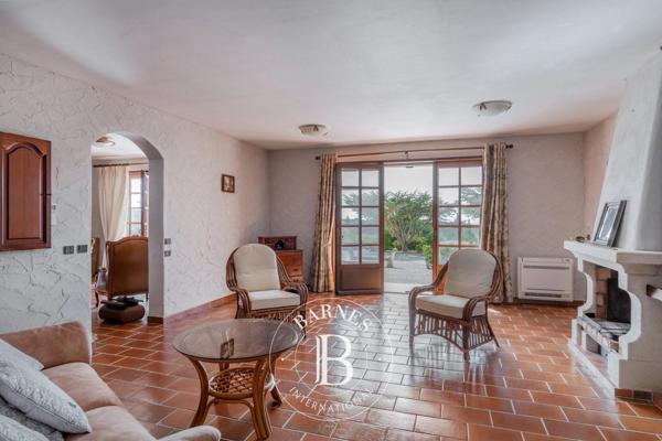 Sanary-sur-Mer, Villa 4 Chambres -  200 m² à vendre