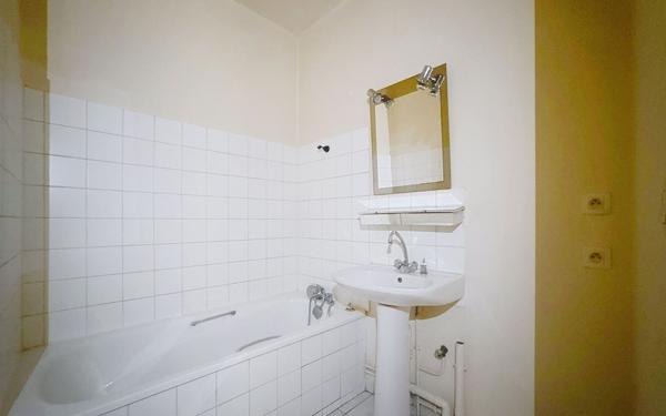 Appartement à vendre    2 pièces • 53 m2 Tours