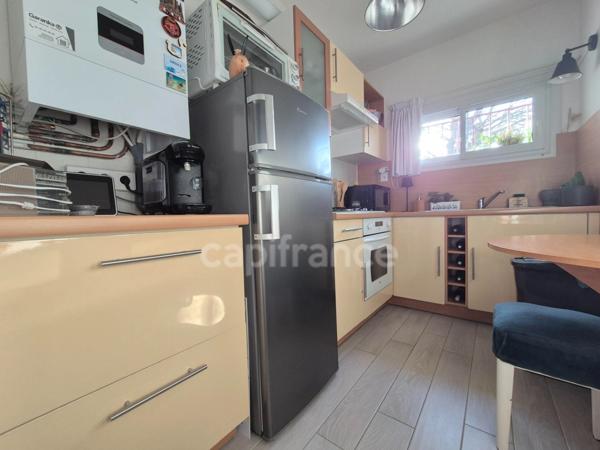 Appartement à vendre 2 pièces ROYAN (17) - LE PARC - Balcon - Cave - Parking