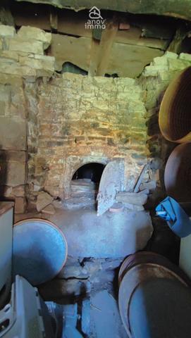 Ferme
                                                                                                                                                                                                                                                                                                                        6 pièce(s)                                                                                                                                                                                                          3 chambre(s)                                                                                                                                                                                                          150  m²