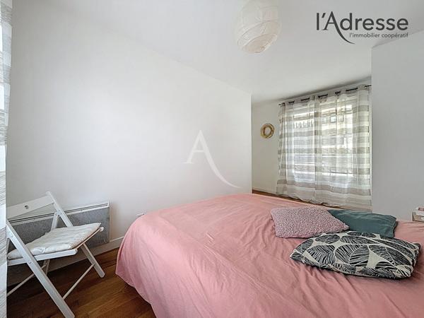 NANTERRE-PUTEAUX/ Avenue Félix Faure - Maison 4 pièces - 3 Extérieurs- 1 Parking