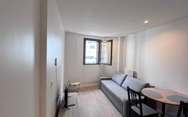 Appartement à vendre    2 pièces • 48,36 m2 Levallois-Perret