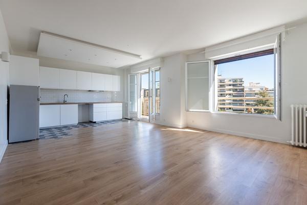 Appartement Courbevoie 3 pièce(s) 72 m2