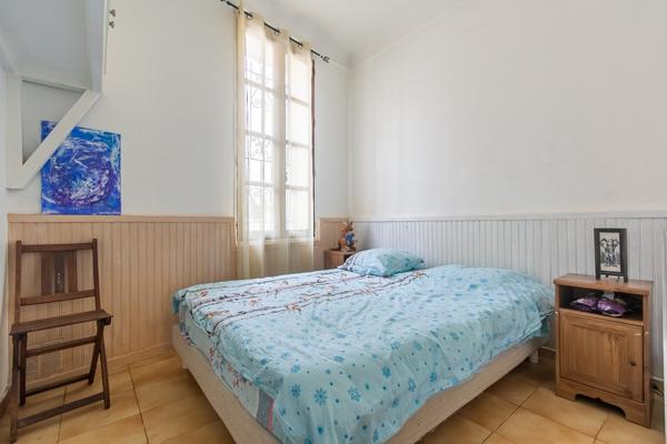 Viager occupé 100 % bouquet · Maison de ville rénovée avec cour privative · La Seyne proche Port