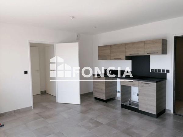 Location Appartement 2 pièces 43.8 m² - 865 AVENUE ANDRE JEAN BOUDOY Montfavet 84140