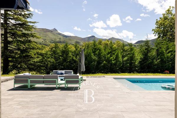 Ascain, Maison  230 m² à vendre