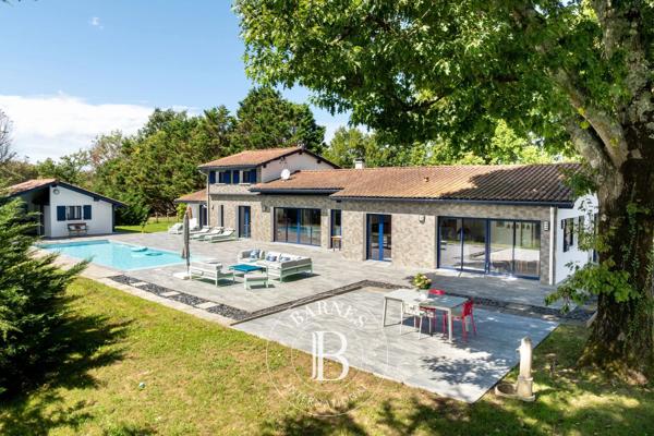 Ascain, Maison  230 m² à vendre
