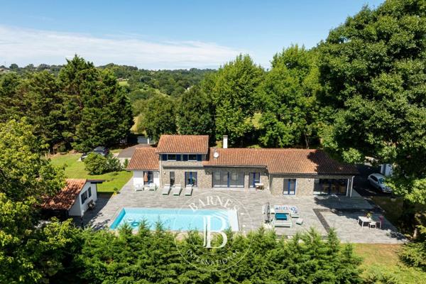 Ascain, Maison  230 m² à vendre