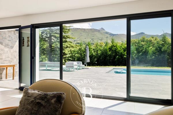 Ascain, Maison  230 m² à vendre