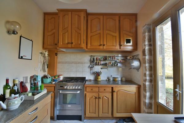 À Vendre : Maison de campagne avec étang et terrain de plus de 8000m² – Saint-Agnan-de-Versillat