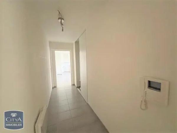 Appartement à louer 3 pièces 73.73m²