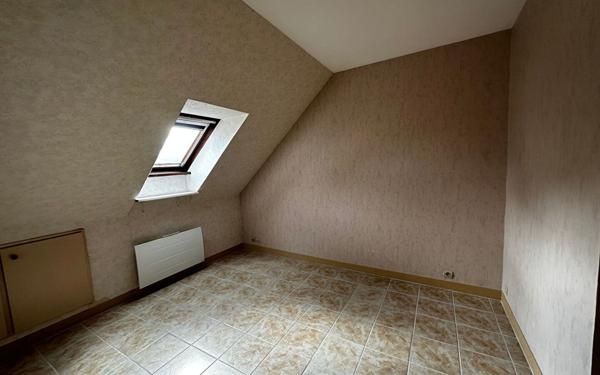 Appartement à louer    1 pièce •  Moret-sur-Loing