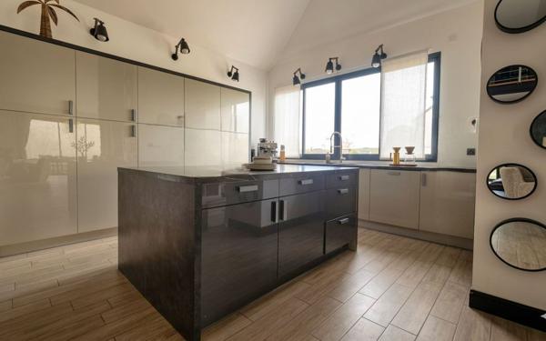Maison à vendre    4 pièces • 179 m2 Witry-lès-Reims