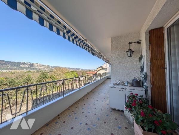 VALENCE - Appartement T4, 85 m² + garage et parking