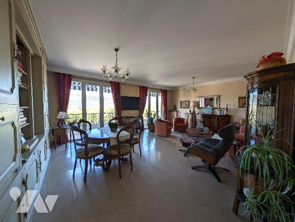 VALENCE - Appartement T4, 85 m² + garage et parking