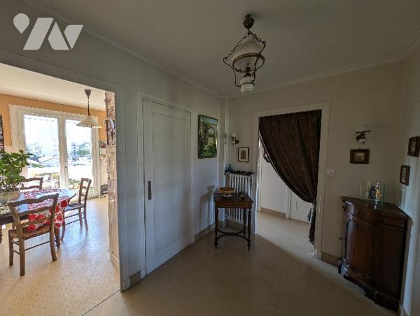 VALENCE - Appartement T4, 85 m² + garage et parking