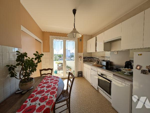 VALENCE - Appartement T4, 85 m² + garage et parking