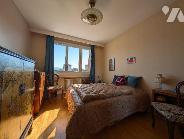 VALENCE - Appartement T4, 85 m² + garage et parking