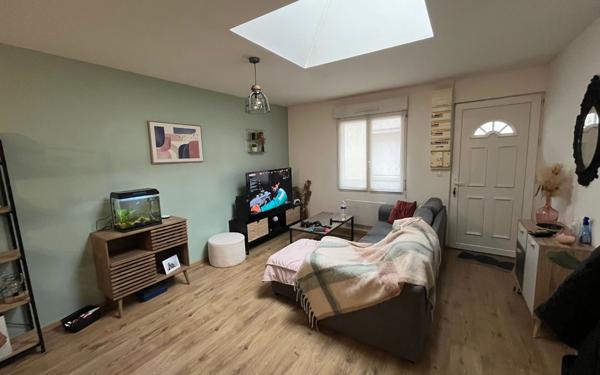 Immeuble à vendre    7 pièces •  La Fère